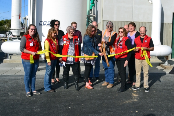 Chamber of Commerce Ambassadors help open the plant, 10/3/18